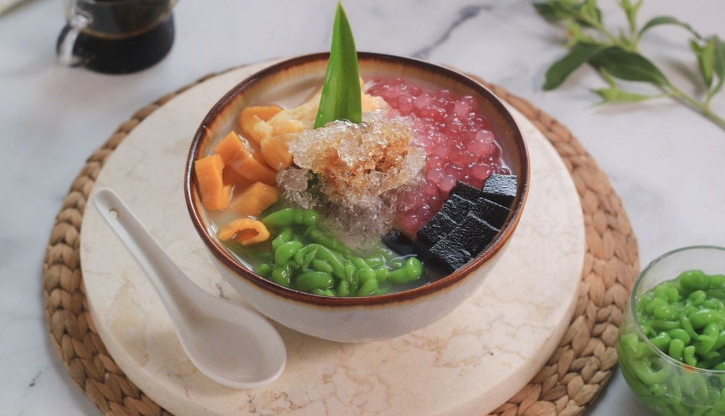 Es Campur (Mixed Ice Dessert)
